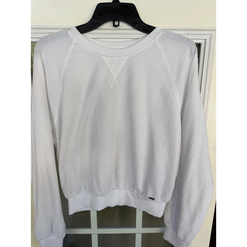 Hollister white small long-sleeve ribbed shirt cropped feminine Cottagecore